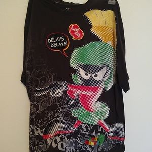 Marvin the Martian tee shirt.